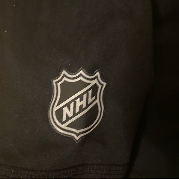 NJ Devils Fanatic polo shirt Size Small - Picture 7 of 7